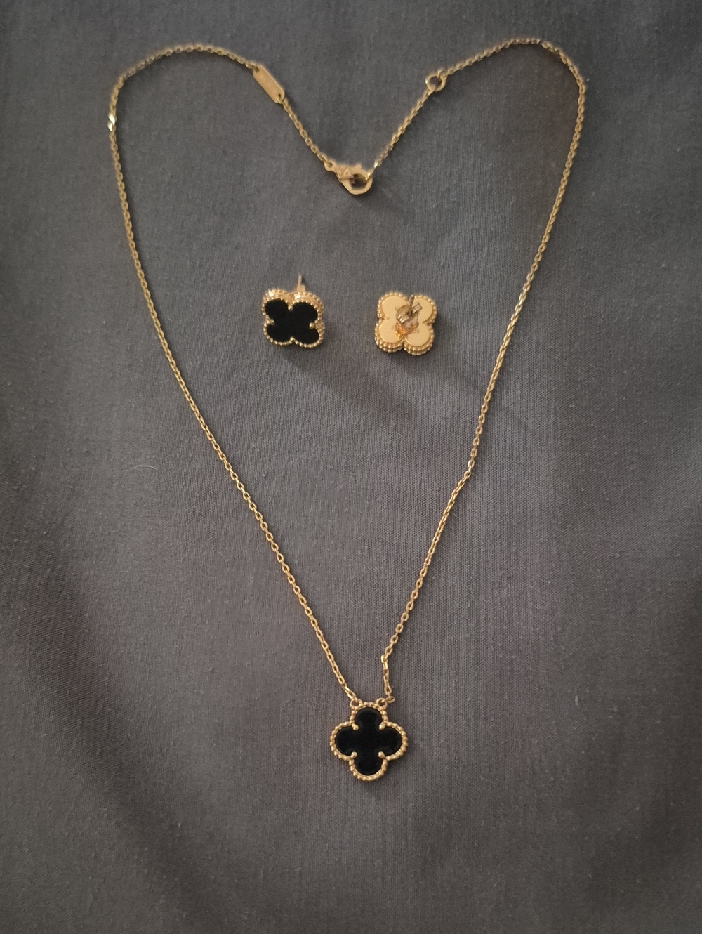 Van Cleef & Arpels Set - Black (No Box)